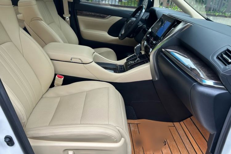 Used Toyota Alphard 2021 Dual-Motor 2.5L Premium Edition