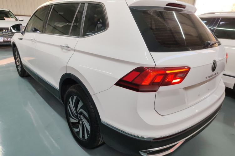 Used Volkswagen Tiguan L 2024 330TSI Automatic Two-Wheel Drive Smart Edition
