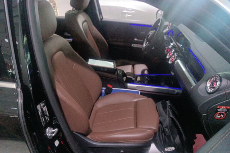 Used Mercedes-Benz GLB 2021 GLB 200 Fashion Model Right Front Seat