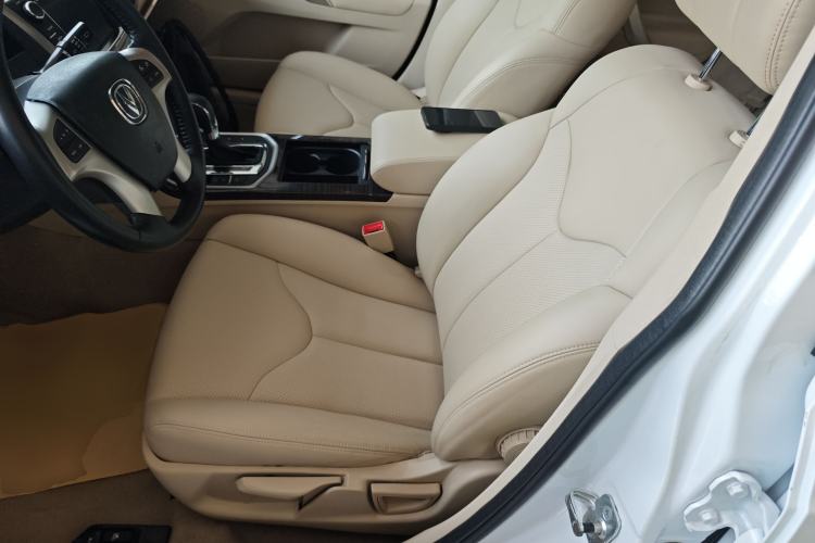 Used CHANGAN Raeton 2014 1.8T Automatic Elite Anniversary Edition China IV Standard
