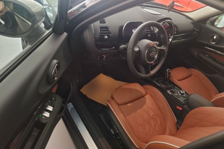 Used MINI Clubman 2022 Facelift 1.5T COOPER Connoisseur Driver Seat