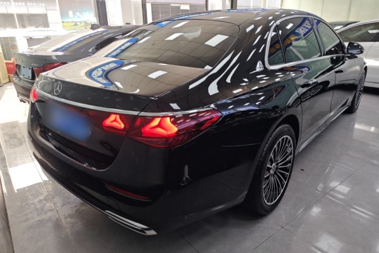 Used Mercedes-Benz E-Class 2025 E 260 L
