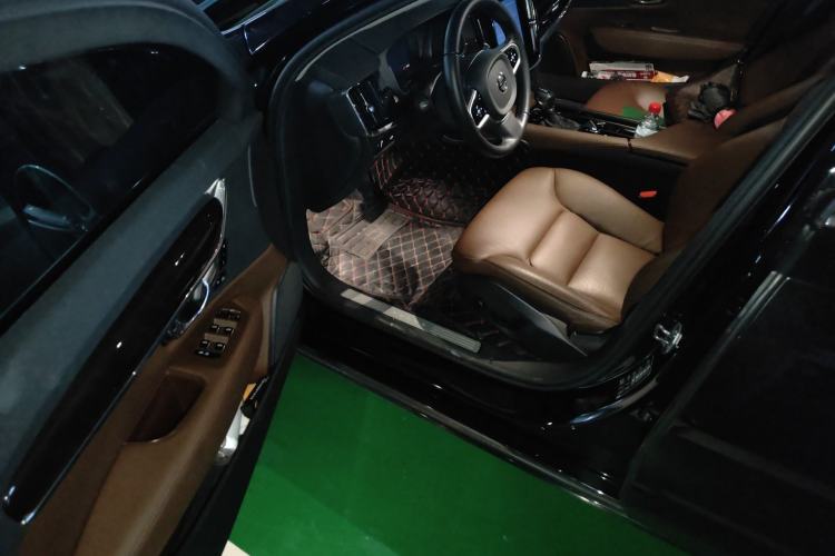 Used Volvo S90 2018 T4 Zhiyuan Edition