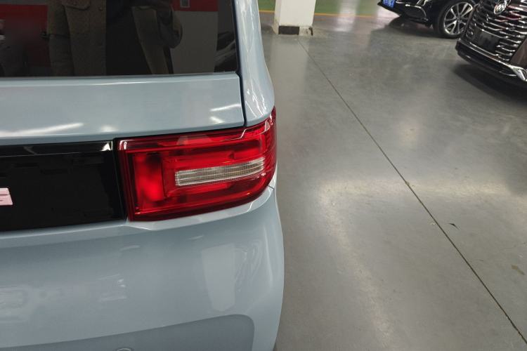 Used Wuling Hongguang MINIEV 2022 Easy Version Lithium Iron Phosphate
