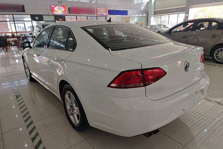 Used Volkswagen Lamando 2017 230TSI DSG Fashion Edition
