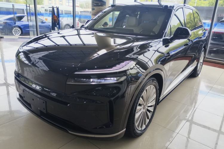 Used ONVO Luxeed L90 2025 Model—Ultra Six-Seater Version