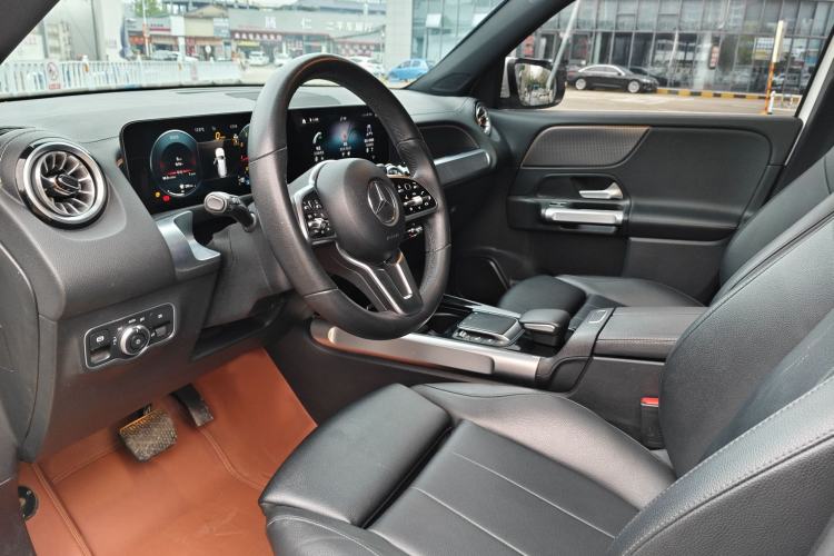 Used Mercedes-Benz GLB 2022 Refresh GLB 200 Dynamic Edition Left Front Seat