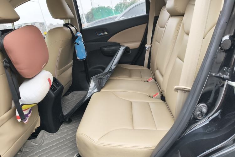 Used Honda CR-V 2016 2.0L Two-Wheel Drive Classic Edition Left Rear Seat