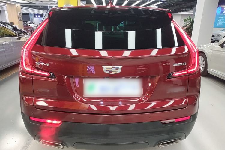 Used Cadillac XT4 2018 28T Two-Wheel Drive Tech Version