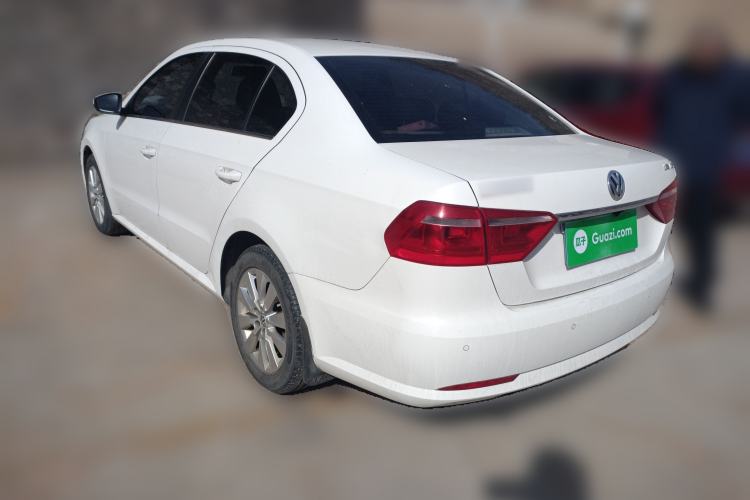 Used Volkswagen Lavida 2013 Restyled Classic 1.6L Manual Comfort Edition
