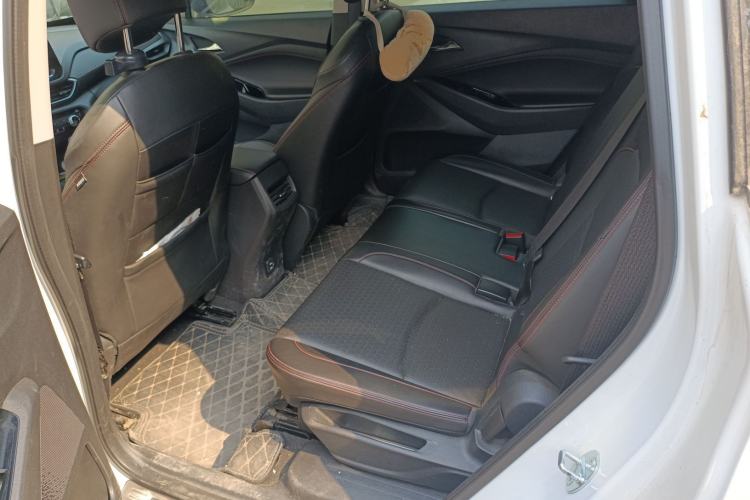 Used Chevrolet Orlando 2018 Redline 530T Automatic Enjoyment Edition (5+2 Model) – China V Standard Left Rear Seat