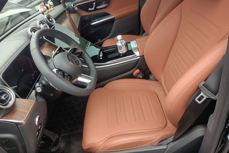 Used Mercedes-Benz GLC 2025 GLC 300 L 4MATIC Dynamic Model 5 Seats
