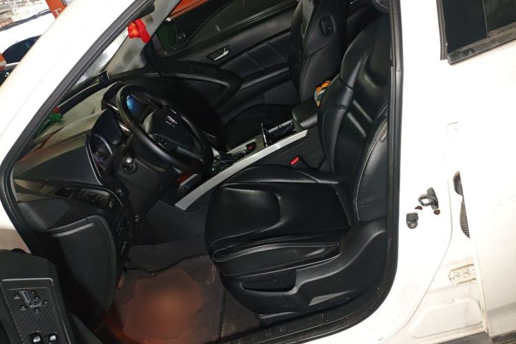 Used Luxgen U6 SUV 2015 1.8T ZhiZun Model