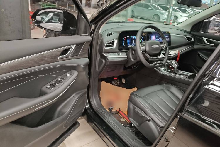 Used Dongfeng Fengon 580 2022 1.5T Automatic Luxury Version
