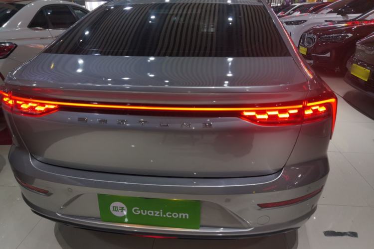 Used Bestune B70 2023 Third Generation 1.5T Automatic Enjoyment Version 70th Anniversary Edition
