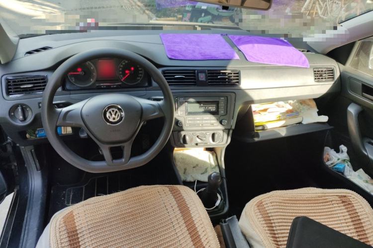 Used Volkswagen Santana 2018 1.5L Manual Fashion Edition Center Console