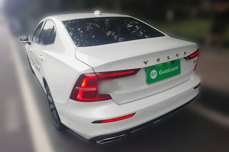 Used Volvo S60 2022 B4 Zhiyuan Luxury Edition