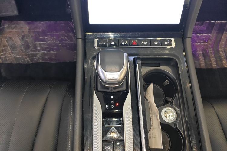 Used Hongqi H5 2024 1.5T DCT Smart Connect Flagship Edition Gear Lever