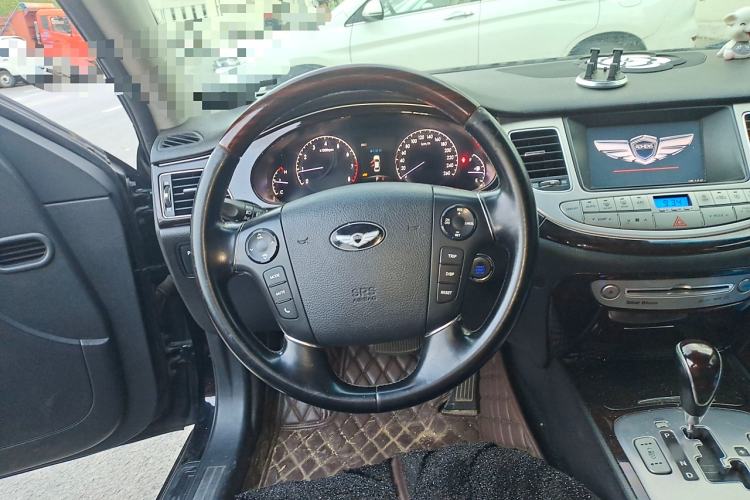 Used Hyundai Genesis 2012 3.0L GDI Luxury Edition
