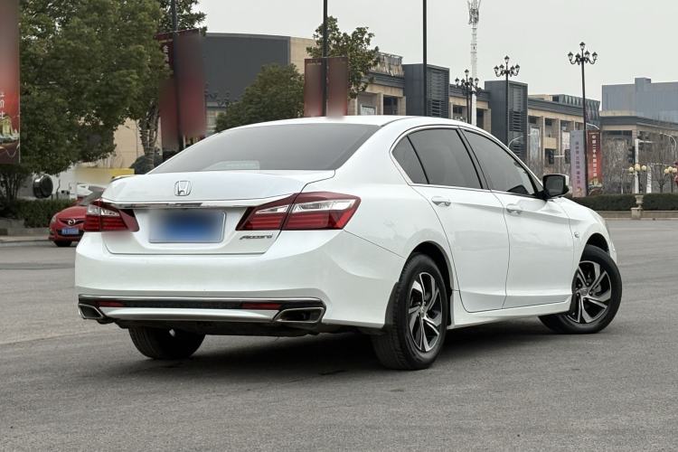 Used Honda Accord 2016 2.0L Comfort Edition
