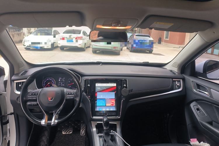 Used Roewe RX5 2018 20T Two-Wheel Drive Automatic Internet Smart Edition