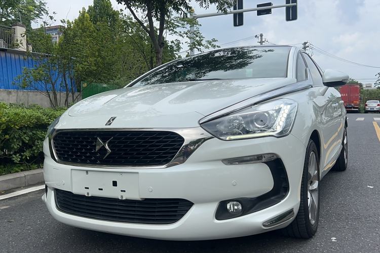 Used DS 5 2015 1.6T Luxury Edition THP160