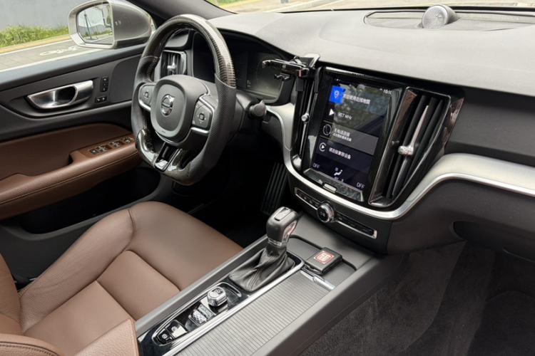 Used Volvo S60 2021 T4 Zhiyi Luxury Edition