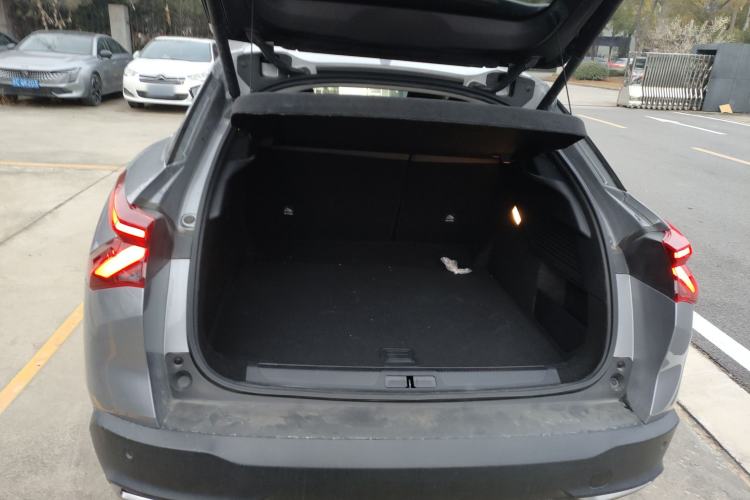 Used Citroen C5 X 2023 1.6T Extraordinary Power Trunk