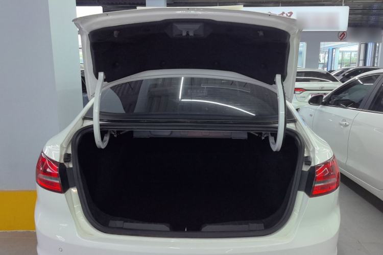 Used Ford Escort 2015 1.5L Automatic Comfort Edition Trunk