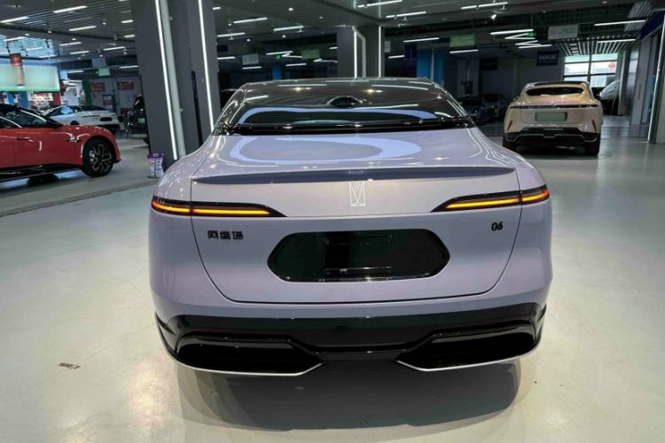 Used Avatr 06 2025 Pro Range-Extended Edition Exterior 6