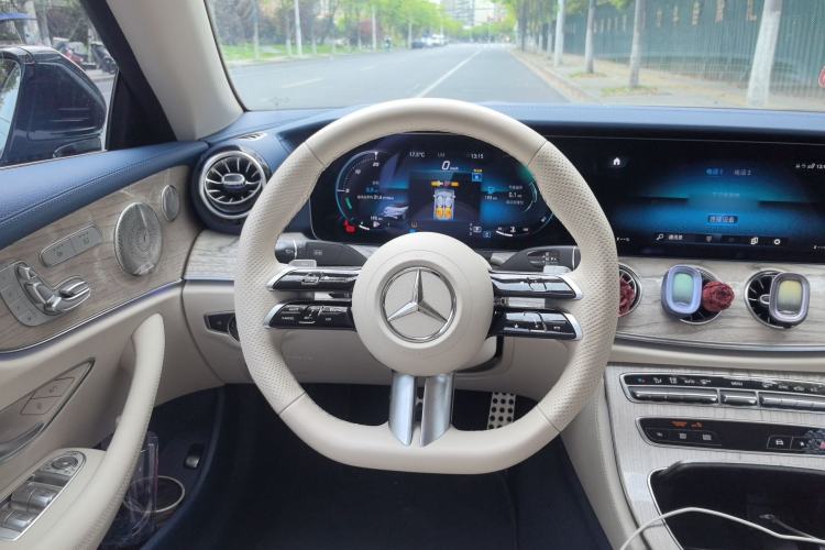 Used Mercedes-Benz E-Class 2023 E 260 Convertible Coupe
