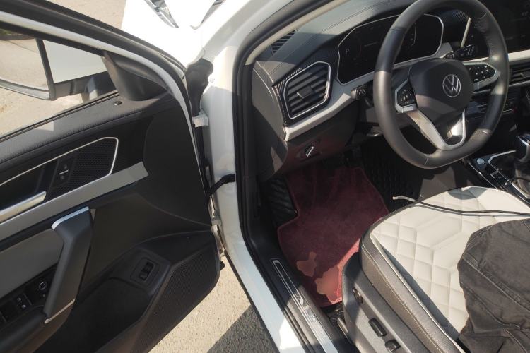 Used Volkswagen Tayron 2023 300TSI Two-Wheel-Drive Luxury Plus Advanced Edition Driver Seat