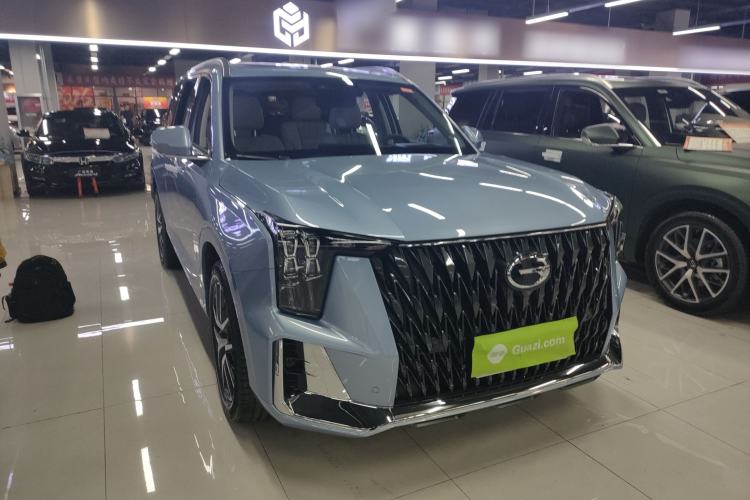 Used GAC Trumpchi GS8 2022 Double-Energy Series 2.0TM Two-Wheel Drive Prestige Edition (6 Seats) Front Right 45 Deg