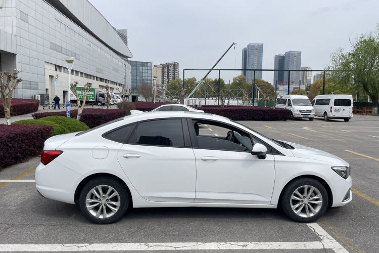 Used Buick Verano 2019 Sedan 20T Dual-Clutch Leading Model

