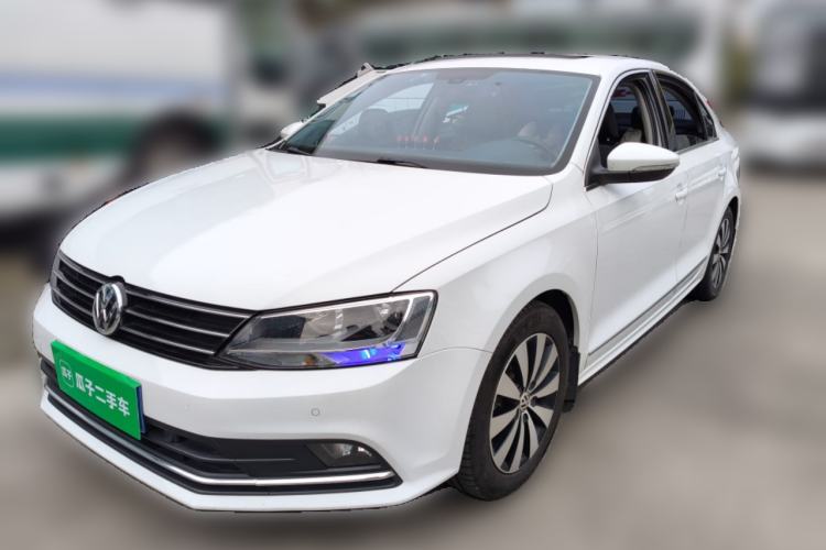 Used Volkswagen Sagitar 2015 230TSI Automatic Luxury Model