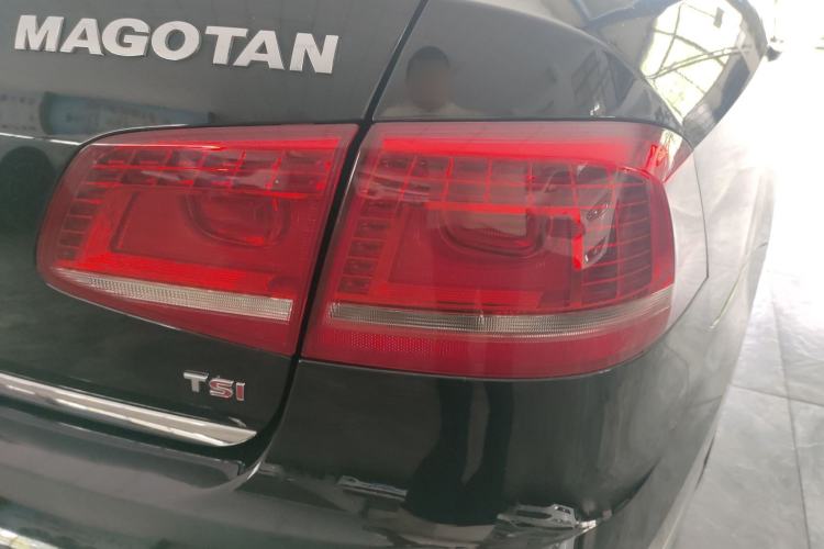 Used Volkswagen Magotan 2016 1.8TSI Luxury Comfort Model