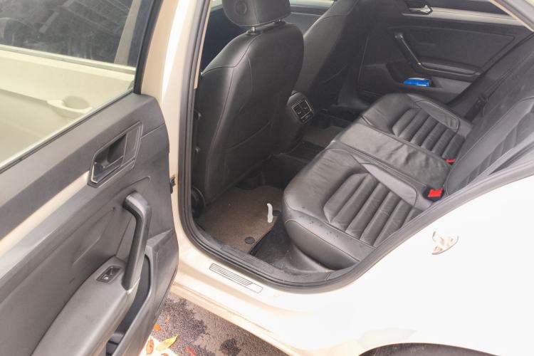 Used Volkswagen Lamando 2017 280TSI DSG Comfort Edition Left Rear Seat