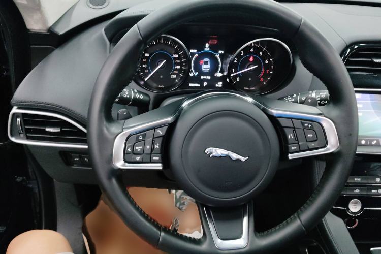 Used Jaguar F-PACE 2019 2.0T Four-Wheel Drive Urban Luxury Edition