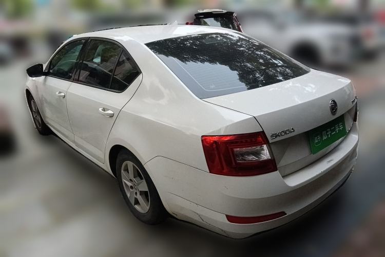 Used Skoda Octavia 2017 Classic Model 1.6L Manual Standard Edition