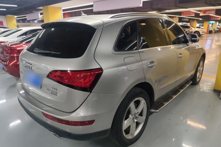 Used Audi Q5 2015 40 TFSI Technology Edition Rear Right 45 Deg