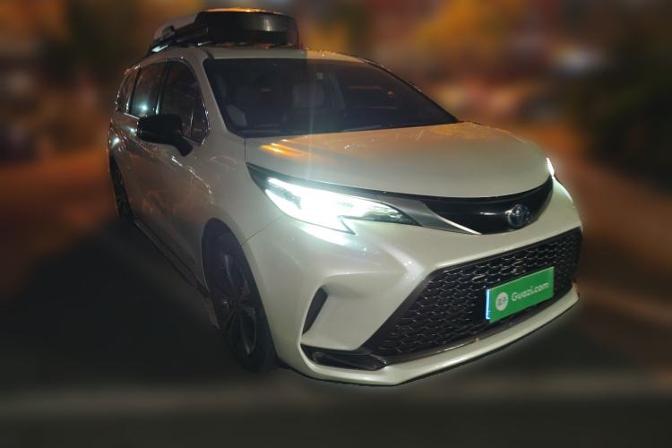 Used Toyota Granvia 2023 2.5L Hybrid Prestige VIP Edition Front Right 45 Deg