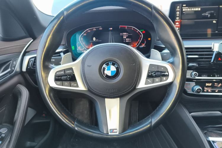 Used BMW 5 Series 2021 Facelifted 530Li Leading Edition M Sport Package