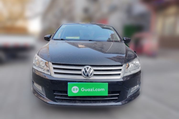 Used Volkswagen Santana 2015 1.6L Manual Comfort Edition Front