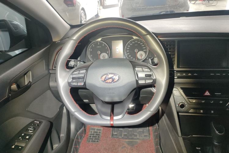 Used Hyundai Elantra (6th Generation / Lingdong) 2016 1.4T Dual-Clutch Xuan Dong·Elite Version Steering Wheel