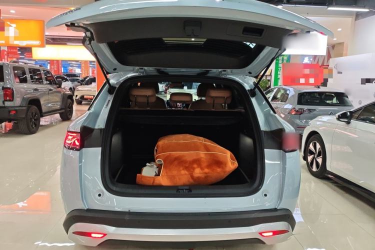 Used BYD Song L DM-i 2024 112 km Leading Edition Trunk