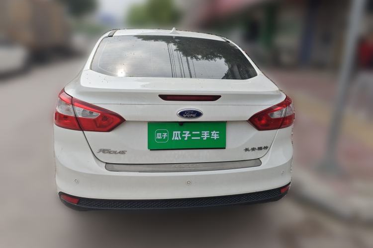 Used Ford Focus 2012 Sedan 1.6L Automatic Fashion Edition
