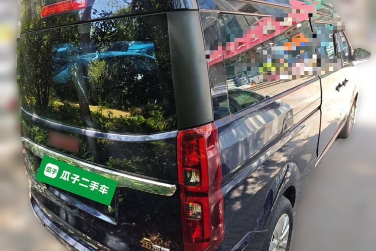 Used Jinbei Gold Hiace 2021 1.5L Passenger Vehicle Engineering Lion 5-Seater
