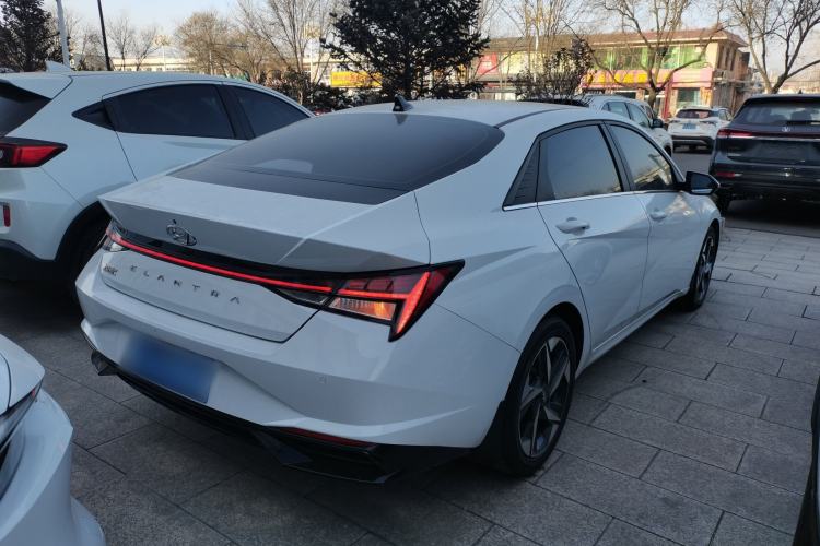 Used Hyundai Elantra 2022 1.5L CVT LUX Prestige Edition Exterior 5