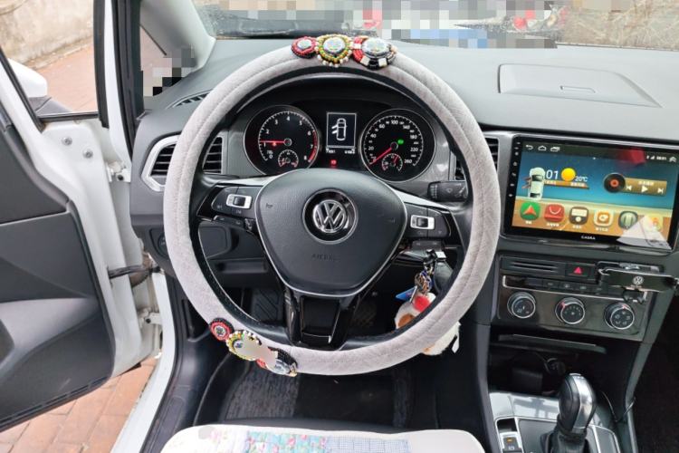 Used Volkswagen Golf Sportsvan 2016 230TSI Automatic Trend Edition Steering Wheel