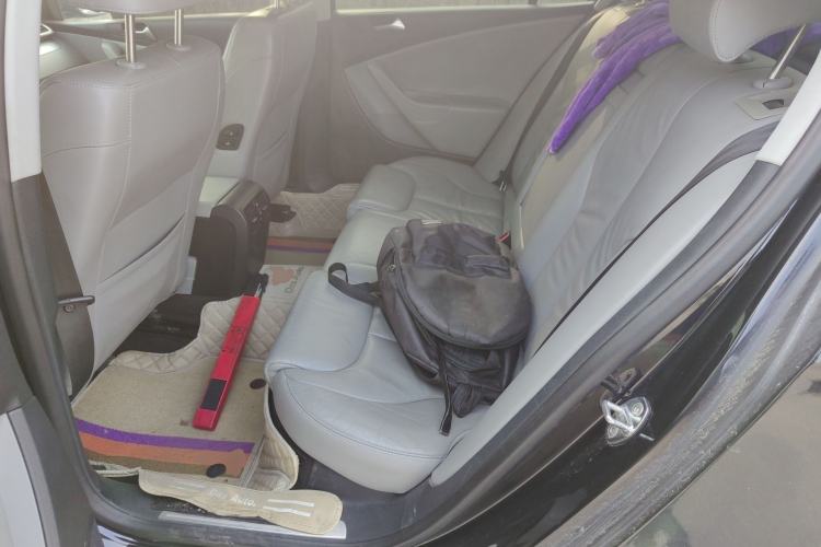 Used Volkswagen Magotan 2011 1.8TSI DSG Comfort Model Left Rear Seat